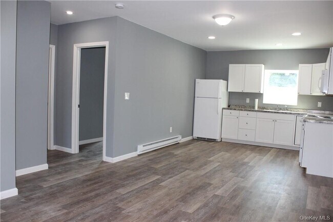 Foto del edificio - 3144 US-9W