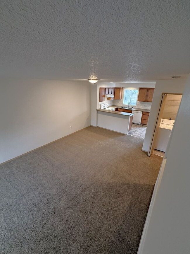 Building Photo - 4466 NE Nicholson Loop