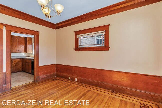 Building Photo - 3 br, 1.5 bath House - 1417 Lincoln Ave