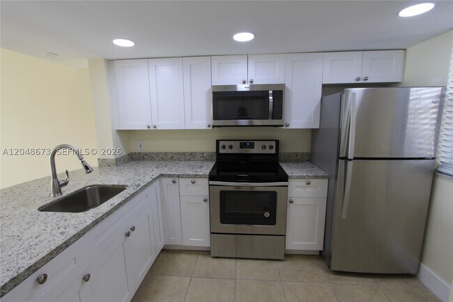 Foto del edificio - 5200 NW 31st Ave