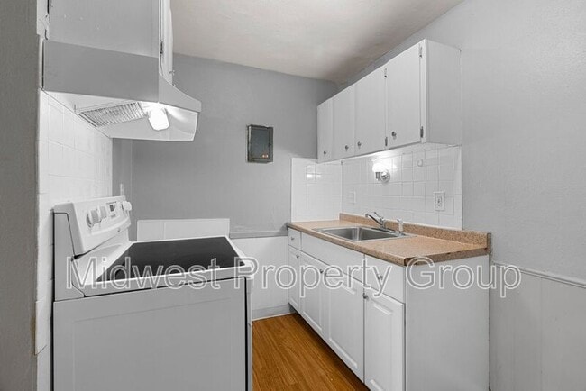 Building Photo - 3716 Geraldine Ave