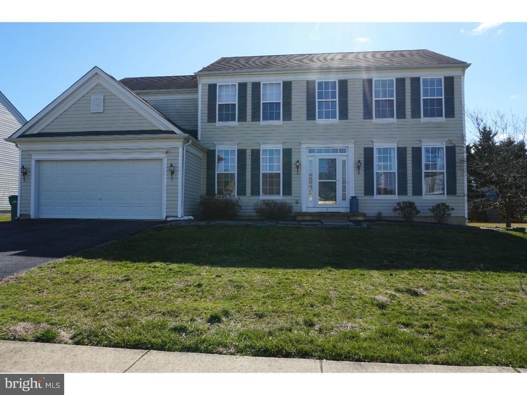 Foto principal - 5 W Minglewood Dr