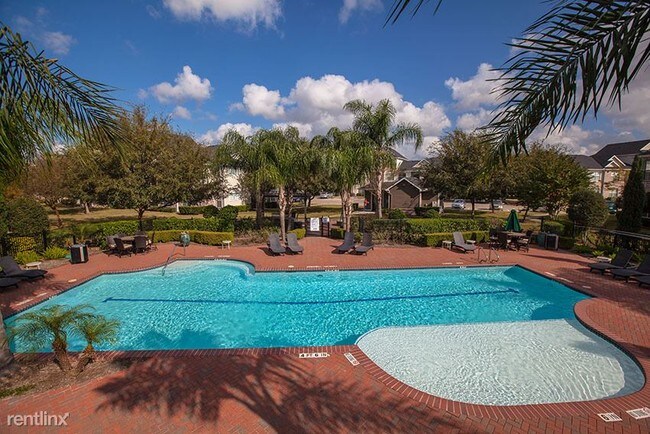 Foto del edificio - 1 br, 1 bath Apartment - 4840 N Shepherd Dr