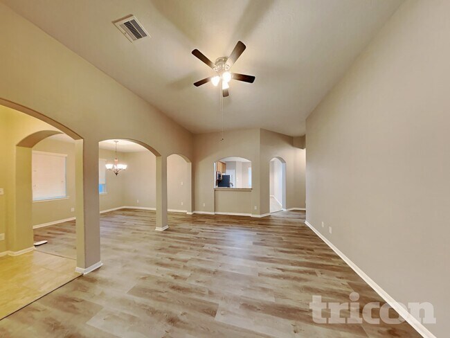 Foto del edificio - 16207 Augusta Oaks Court