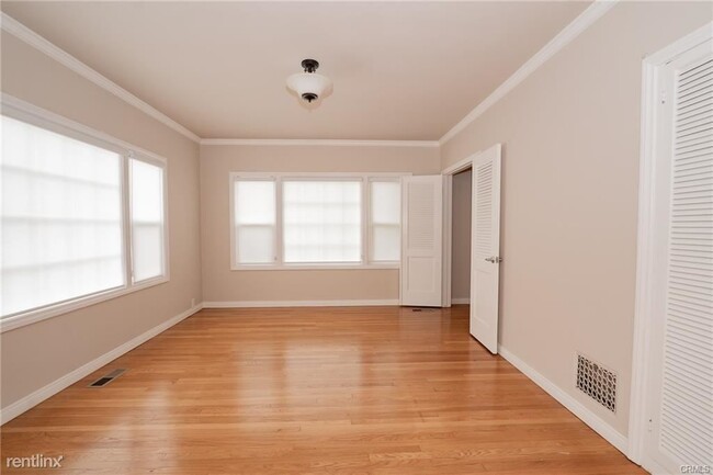 Foto del edificio - 4 br, 3 bath House - 1212 Louise St
