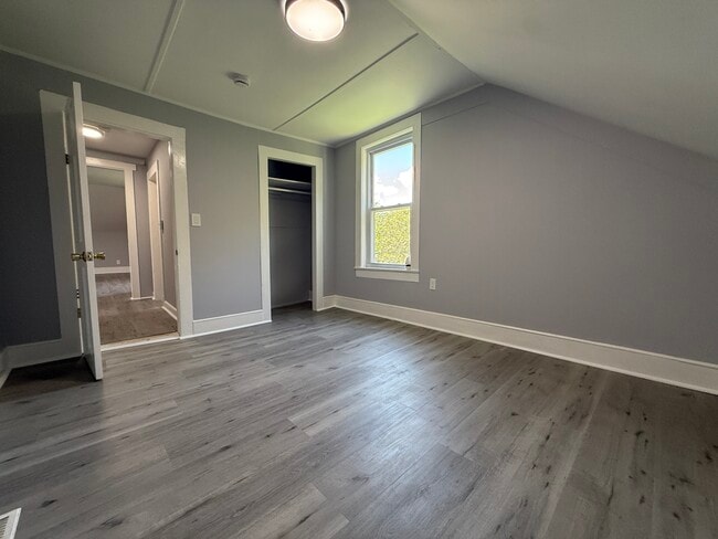 Building Photo - 33 Old Brattleboro Rd