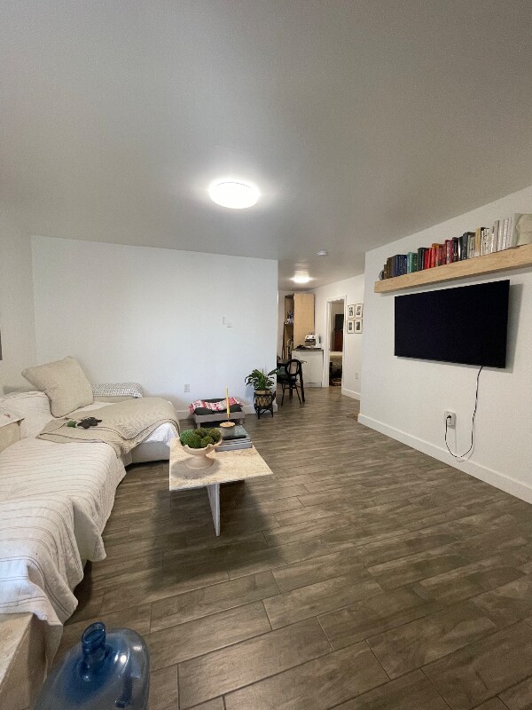 Foto del edificio - 516 NE 166th St