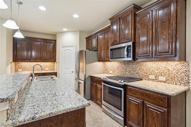 Foto del edificio - 4213 Pecan Bend Ln