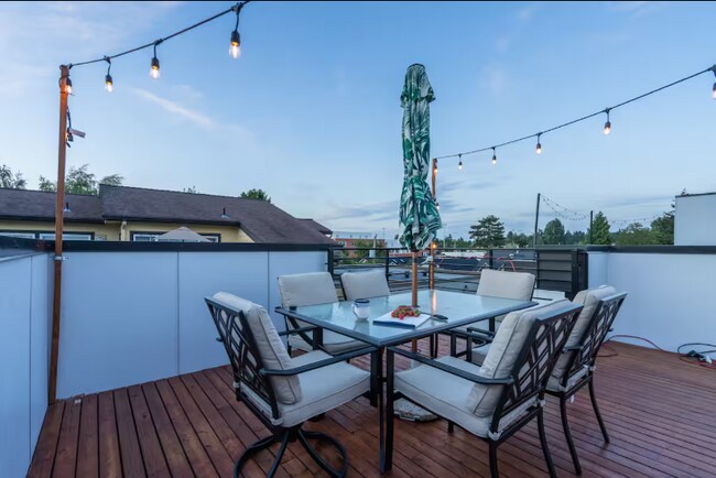 Foto del edificio - 8839 Midvale Ave N