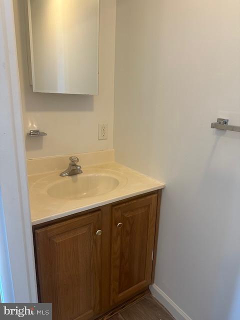 Building Photo - 353 Braeside Ave