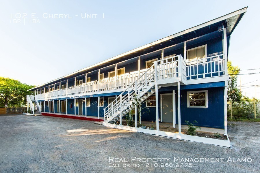 Primary Photo - 102 E Cheryl Dr