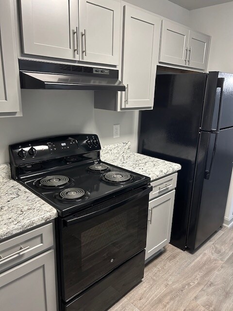 Building Photo - 3301 Fairington Village Dr