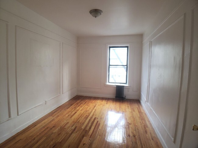 Building Photo - 720 Riverside Drive