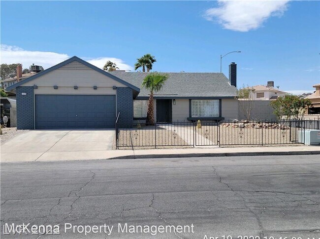 Building Photo - 4 br, 2 bath House - 120 Tamarack Dr.
