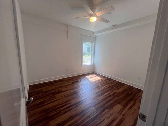 Foto del edificio - 304 Indian Dr