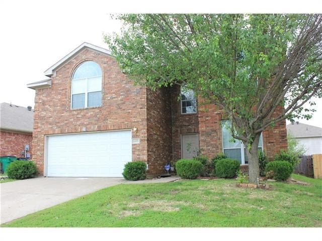 Building Photo - 2425 Collier Dr