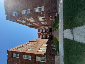Building Photo - 6977 N Bell Ave