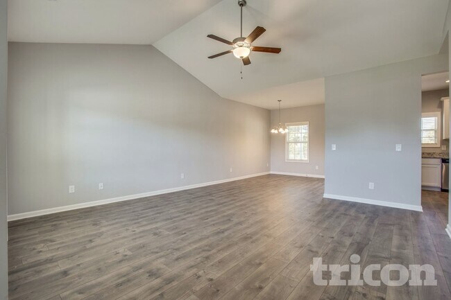 Foto del edificio - 738 W Coker Way