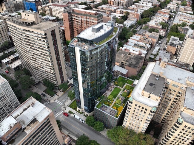 3D Exterior - 2950 North Sheridan