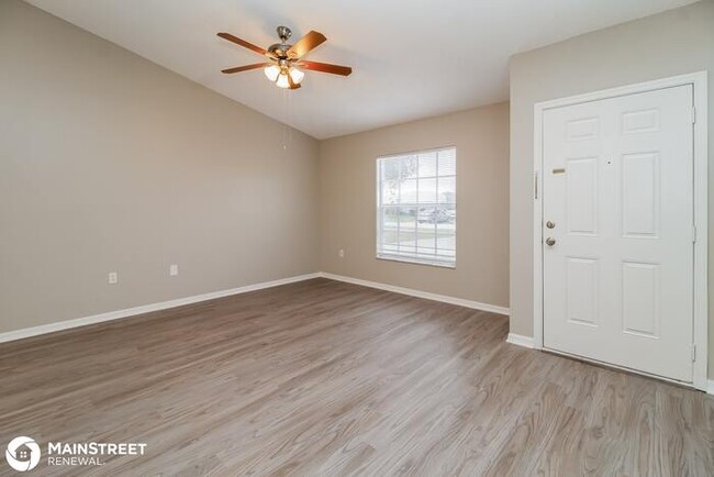 Foto del edificio - 2445 Albury Ave, Deltona, FL 32738