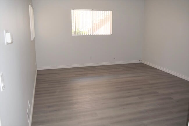 Building Photo - 16042 Waikiki Ln