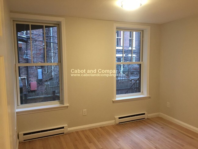 Foto del edificio - 33 Hanson St