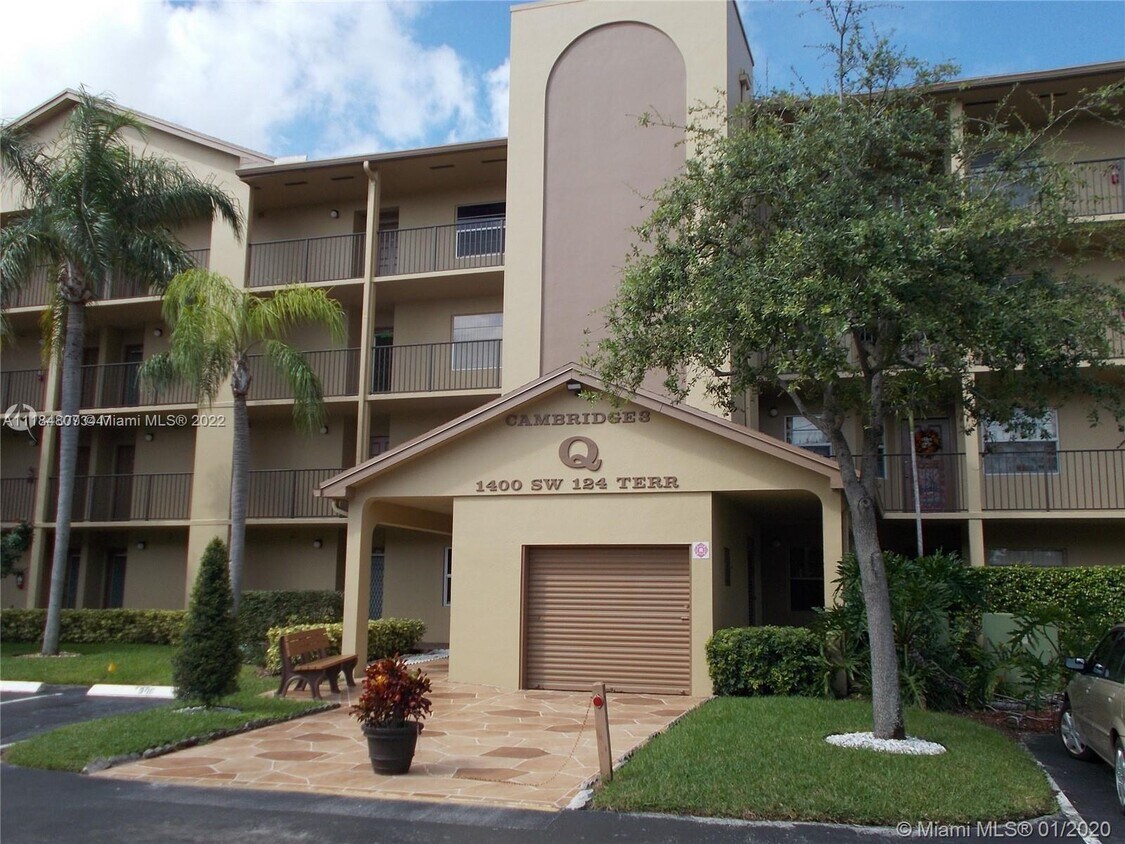 1400 SW 124th Terrace Unit 207Q, Pembroke Pines, FL 33027 Condo for