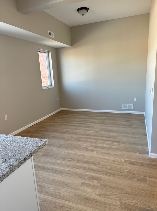 Living room - 712 12th St