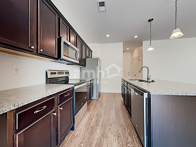 Foto del edificio - 297 Bering Ln