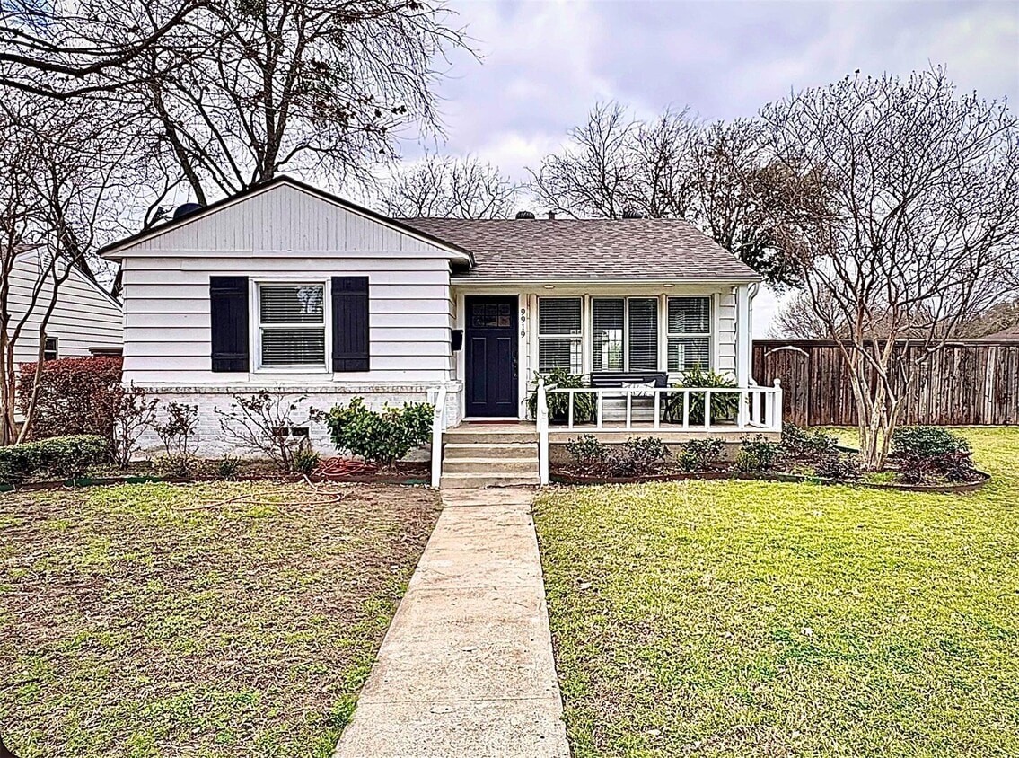 Photo - 9919 Dresden Drive -