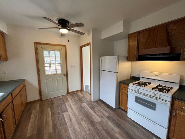 Foto del edificio - 210 N 1st Ave