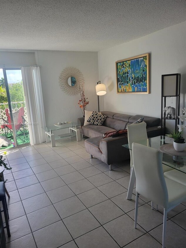 Primary Photo - 4550 NW 9th St
