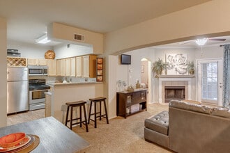 Building Photo - Mansions at Riverside