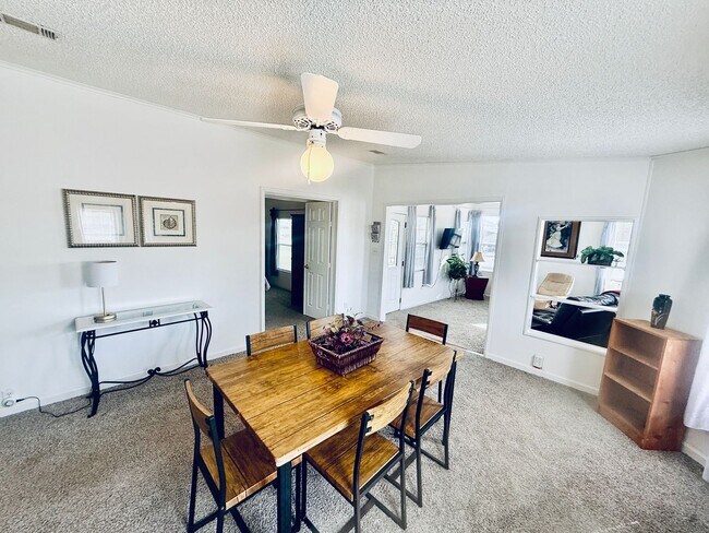 Building Photo - Fully Furnished 2 Bedroom, 2 Bath 55+ Community in Palm Bay Colony