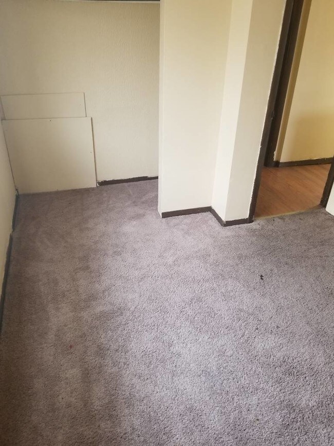 West Akron 3 bedroom 1 bath Apartment Apartment for Rent in Akron