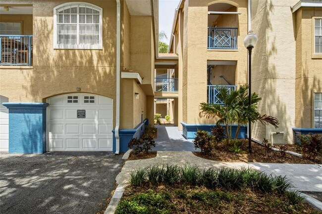 Building Photo - 7250 Westpointe Blvd