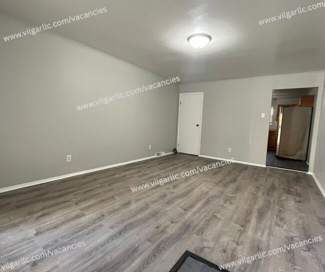 Building Photo - 5109-5111 W 78th Ln