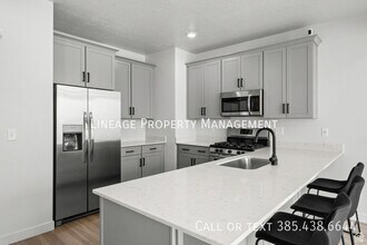 Building Photo - 15524 Trumpet Ln