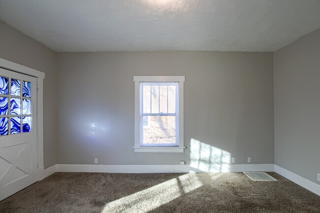 Foto del edificio - 3616 B St