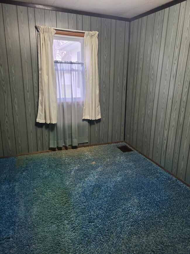 611 Grant St, Tama, IA 52339 House Rental in Tama, IA