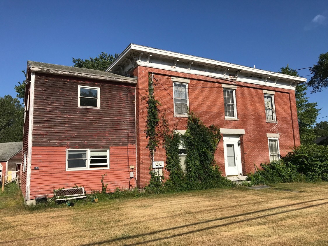 Foto del edificio - 110 Harpswell Rd