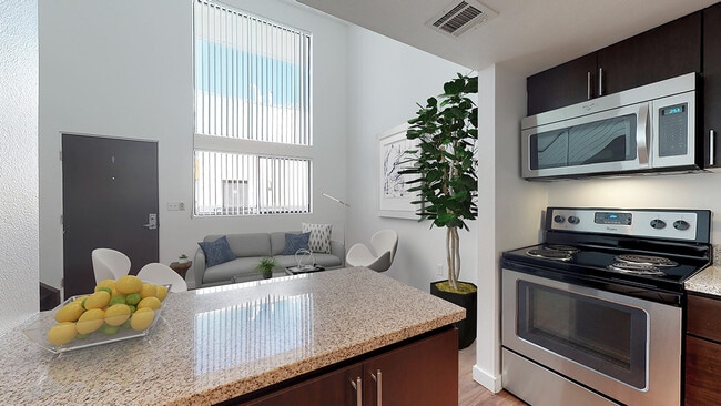 1/1 562sf - Emerson Lofts