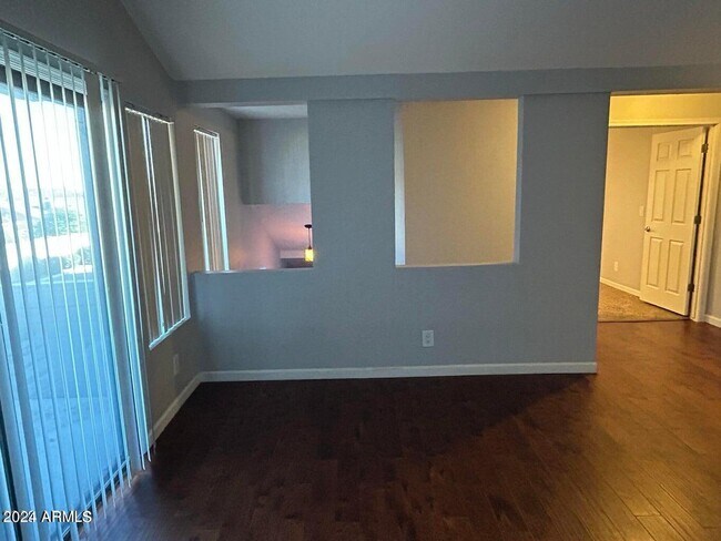 Foto del edificio - 9407 59th Ave