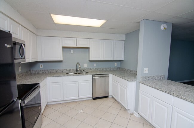 Foto del edificio - 1041 Harold Dr