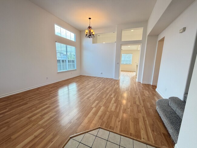 Foto del edificio - 1305 Brooktrail Dr