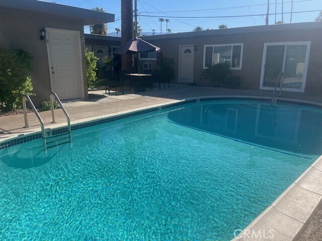 Foto del edificio - 45421 Sunset Ln