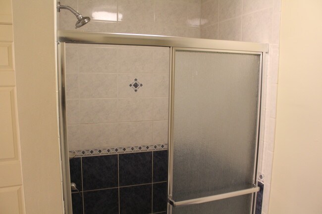 Baño principal - 6442 W 86th Pl