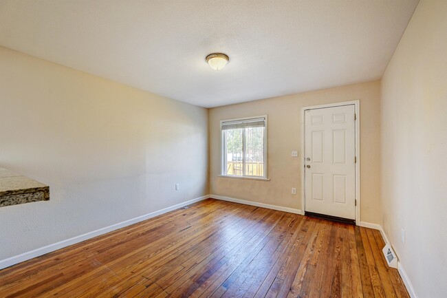 Building Photo - 3526 N Marion St