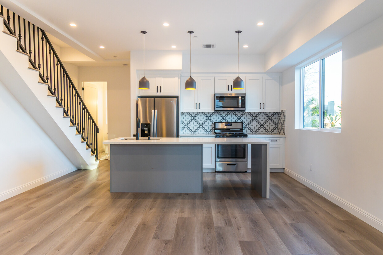 Foto principal - 5325 Ben Ave