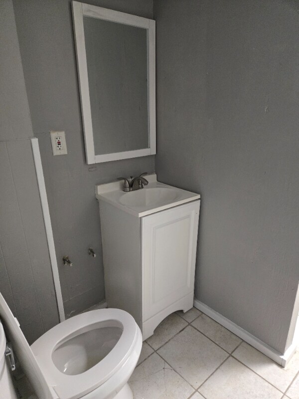 Building Photo - 2123 Highland Ave